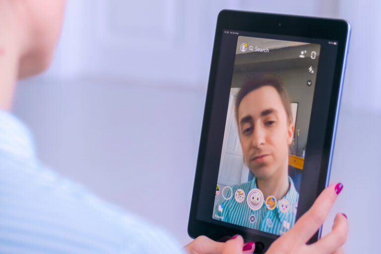 Police warn of new online dating scam - photo licensed by shore news network.