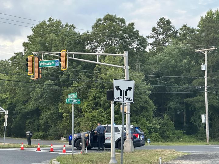 Crash Shuts Down East Veterans Highway in Jackson