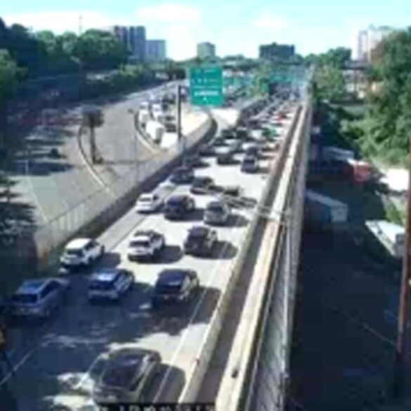 Traffic delay on george washington bridge due to disabled vehicle - photo licensed by shore news network.