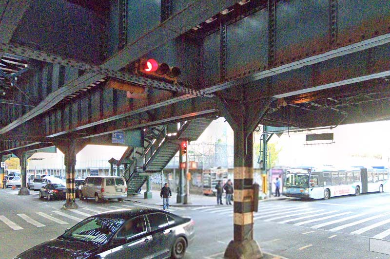 Three Shot, Two Dead at Manhattan Subway Station