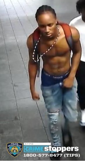 Man Stabbed Inside 42nd Street Subway Station Man Stabbed Inside 42nd Street Subway Station