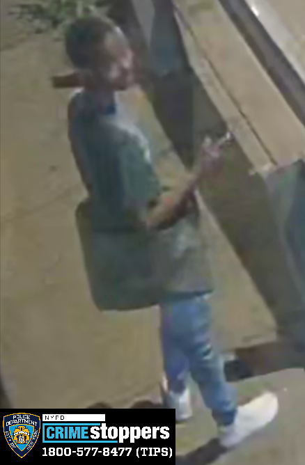 Suspect Sought in Bronx Robbery