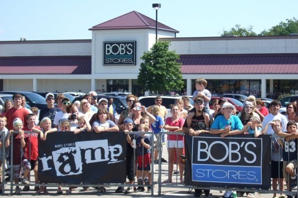 Bob's Stores Files Bankruptcy, Liquidation of New York and New Jersey Stores