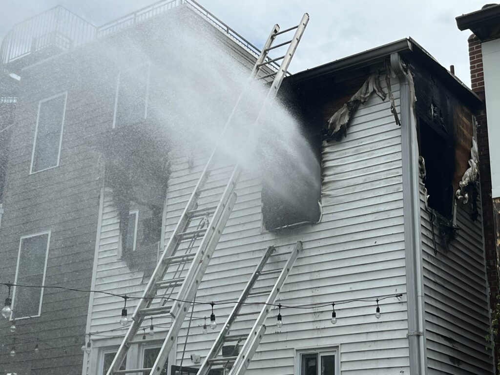 Fire Contained in L’Enfant Square Row Dwelling Fire Contained in L’Enfant Square Row Dwelling