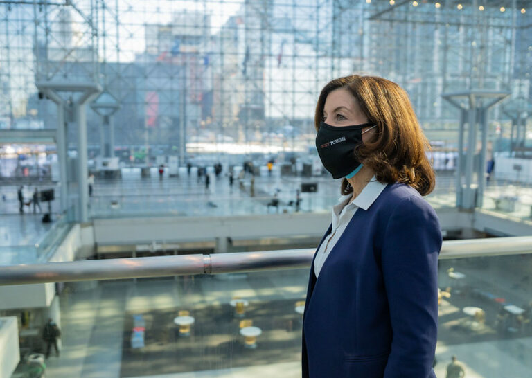 New york governor hochul sounds covid-19 alarm as cases rise slightly - photo licensed by shore news network.