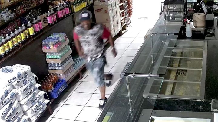 Police Investigating Pizzeria Burglary