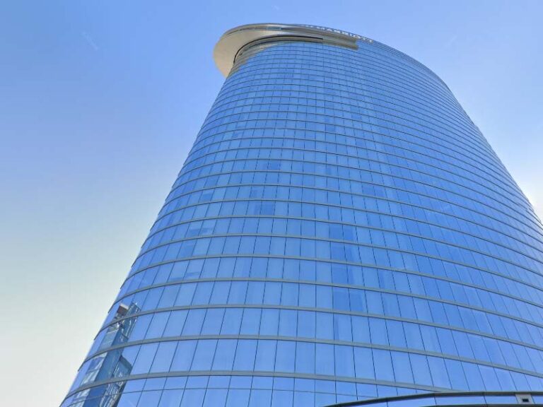 Trump needs to die: man shouts as he throws chairs off hotel balcony - photo licensed by shore news network.