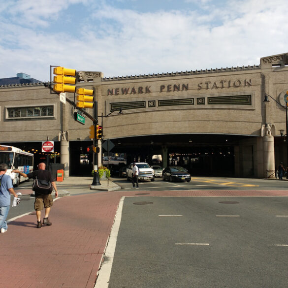 Bus company cancels deal with embattled new jersey transit - photo licensed by shore news network.