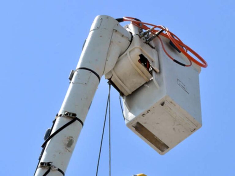 Utility worker electrocuted in montgomery county - photo licensed by shore news network.