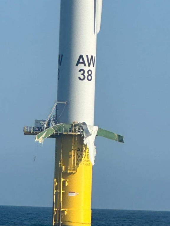 Massachusetts Wind Turbine Danger Not Over After Company Issues New Debris Warning Massachusetts Wind Turbine Danger Not Over After Company Issues New Debris Warning