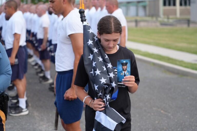 Running 4 heroes honors fallen trooper marcellus bethea - photo licensed by shore news network.