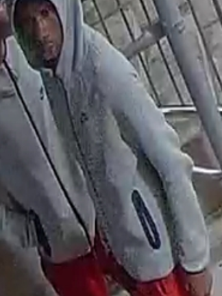 Police Seek Public's Help in Identifying Suspects in Upper Manhattan Robbery Police Seek Public's Help in Identifying Suspects in Upper Manhattan Robbery