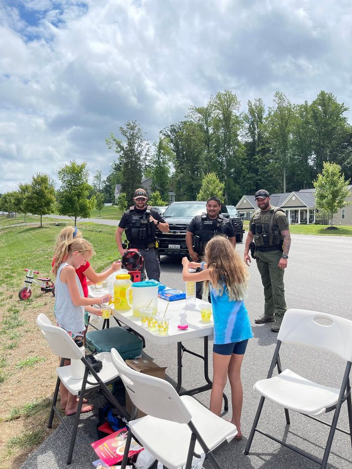 Calvert County Deputies Celebrate Local Girls' Lemonade Stand Heroes