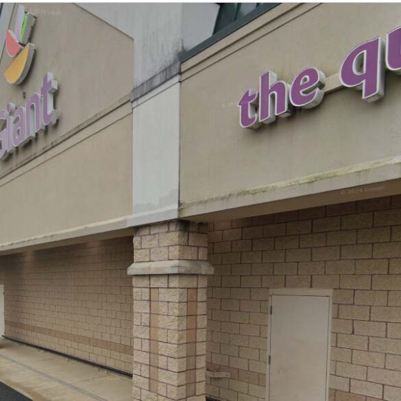 Police investigating robbery at giant supermarket - photo licensed by shore news network.