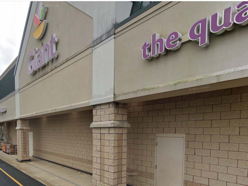 Police Investigating Robbery at Giant Supermarket