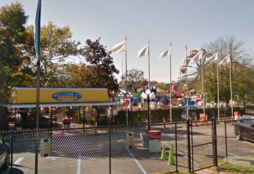 New Yorker Pulls Knife and Stabs Victim During Amusement Park Family Scuffle