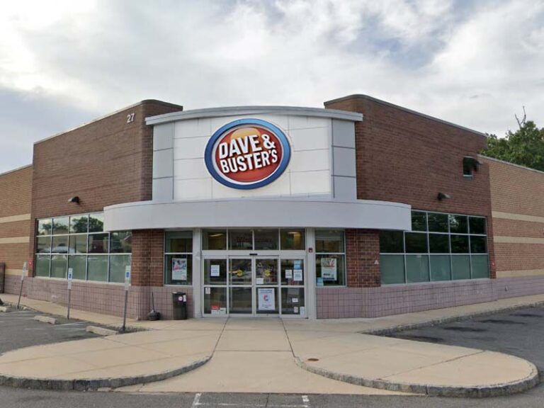 What should fill the empty walgreens on south hope chapel road in jackson? Let's dream big! - photo licensed by shore news network.