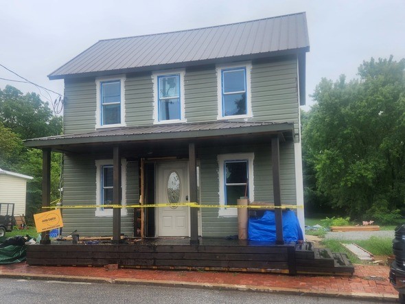 Structure Fire on Chapline Street in Sharpsburg Quickly Controlled