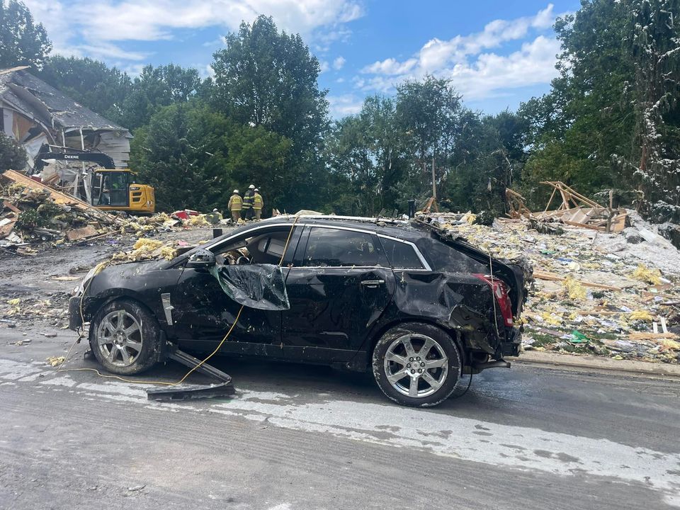 Investigators Comb Debris for Clues After Deady Maryland House Explosion Investigators Comb Debris for Clues After Deady Maryland House Explosion