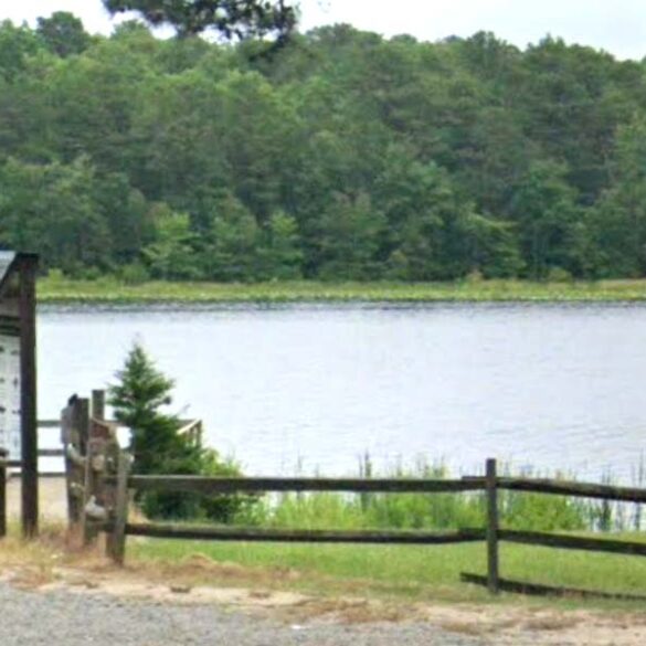 Search for missing boater at lake near six flags great adventure - photo licensed by shore news network.