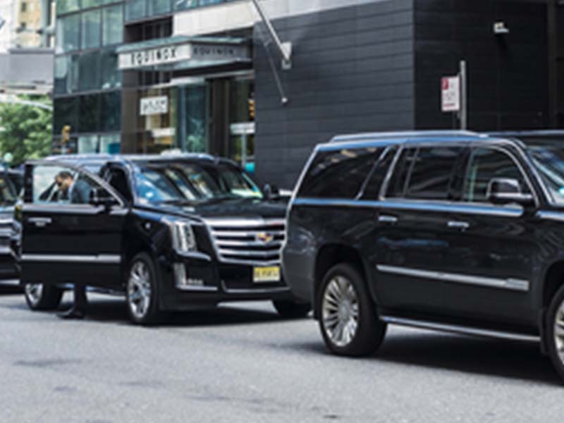 Electric Vehicles for Thee, Gas Guzzlers for Me, New Jersey Governor's Hypocrisy on Gas Car Ban