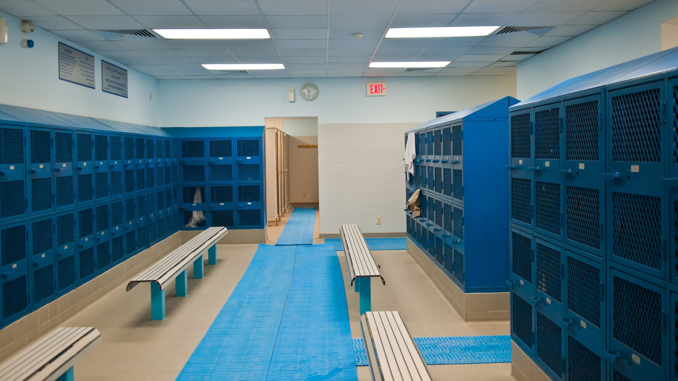 Philadelphia Cop Accidentally Shoots Himself in Precinct Locker Room