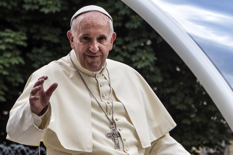 Pope says Kamala Harris is the one who "kills children