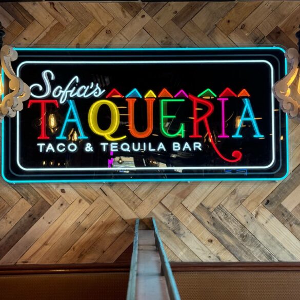 What's going there? A new restaurant announced at vacant ex-charlie brown's in toms river - photo licensed by shore news network.