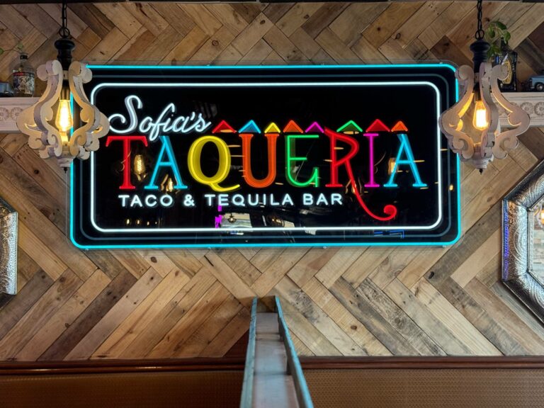 What's going there? A new restaurant announced at vacant ex-charlie brown's in toms river - photo licensed by shore news network.