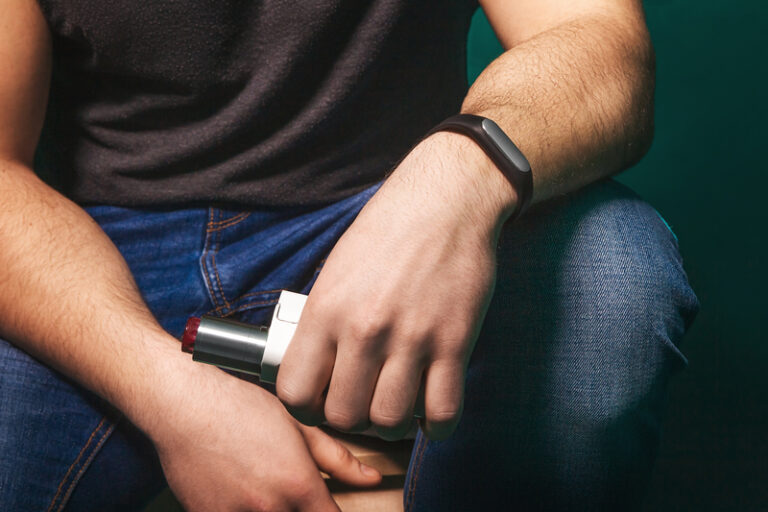 New jersey seeks to raise vape by mail age limit to 21 - photo licensed by shore news network.