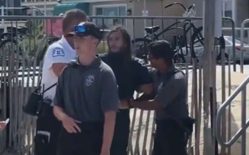 New Jersey lawmakers introduce new law in response to Belmar beach badge surfer arrests