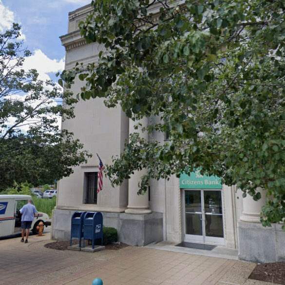 Brave bank teller chased bank robber through neighborhood to take back stolen money - photo licensed by shore news network.