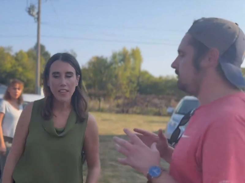 Independent Journalist Attacked in Ohio While Interviewing MSNBC Reporter Over Migrant Coverage