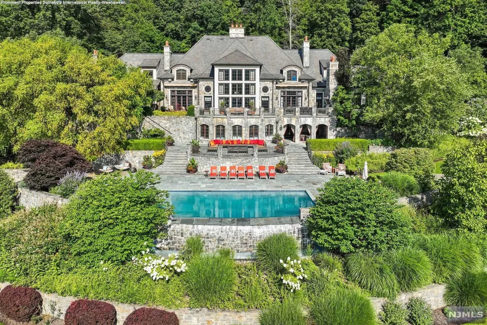 For $22.5 Million, This Mahwah Equestrian Estate Is What Dreams Are Made Of