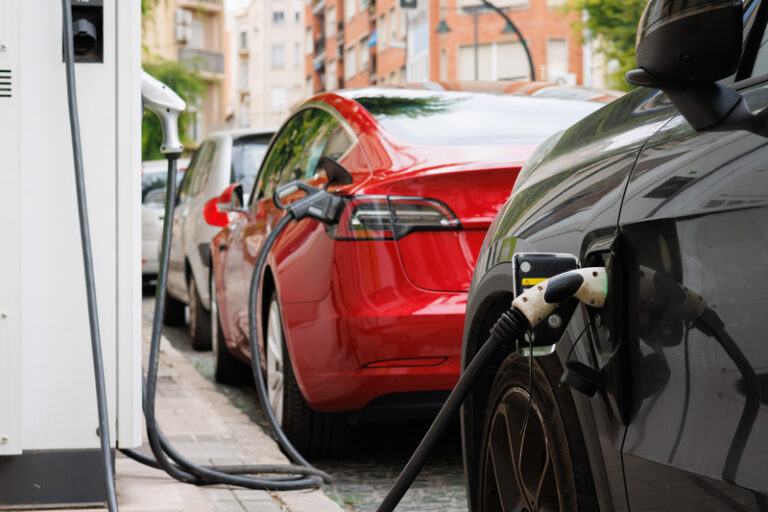 N. J. Expands electric vehicle charging access with new utility requirements - photo licensed by shore news network.