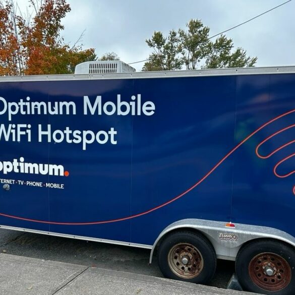 Henderson county sheriff's office sets up wi-fi and charging station for residents affected by tropical storm helene - photo licensed by shore news network.