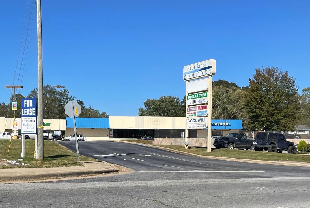 Henderson County Opens Disaster Recovery Center