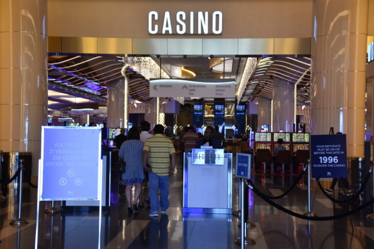 Citizen robbed at gunpoint at mgm national harbor casino - photo licensed by shore news network.