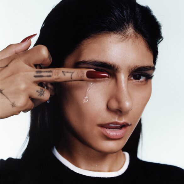 Mia khalifa mocks u. S. Veterans with ptsd in cold-hearted rant against america - photo licensed by shore news network.