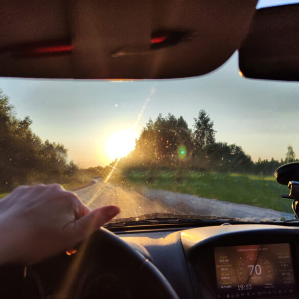 Sun glare causing traffic issues on some new jersey roads - photo licensed by shore news network.