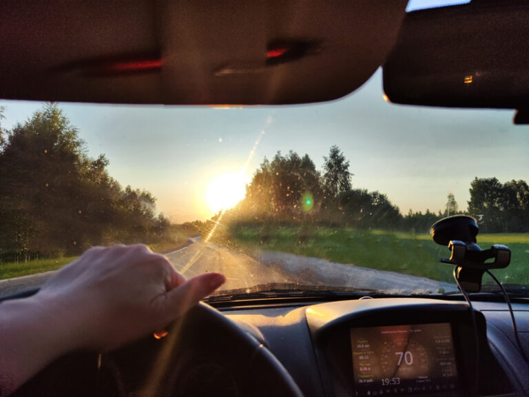 Sun glare causing traffic issues on some new jersey roads - photo licensed by shore news network.