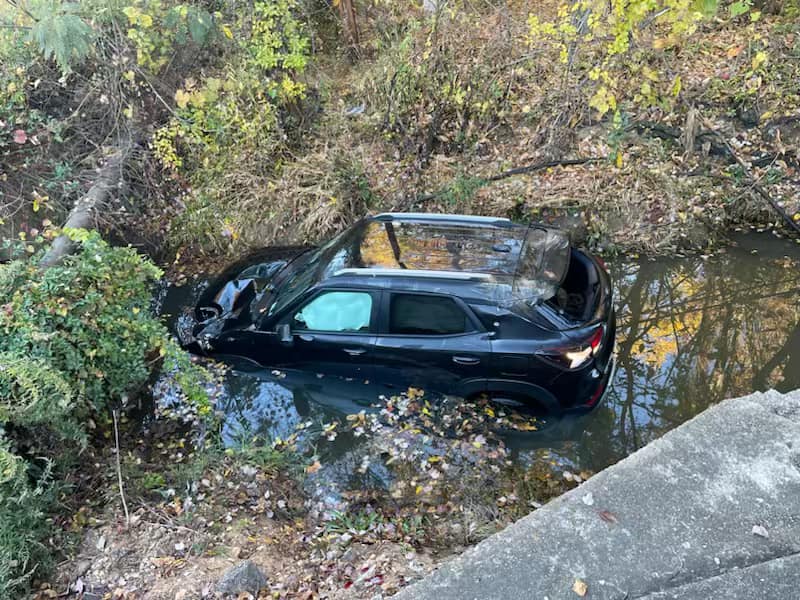 Submerged Vehicle Recovery Slows Traffic in Stafford County