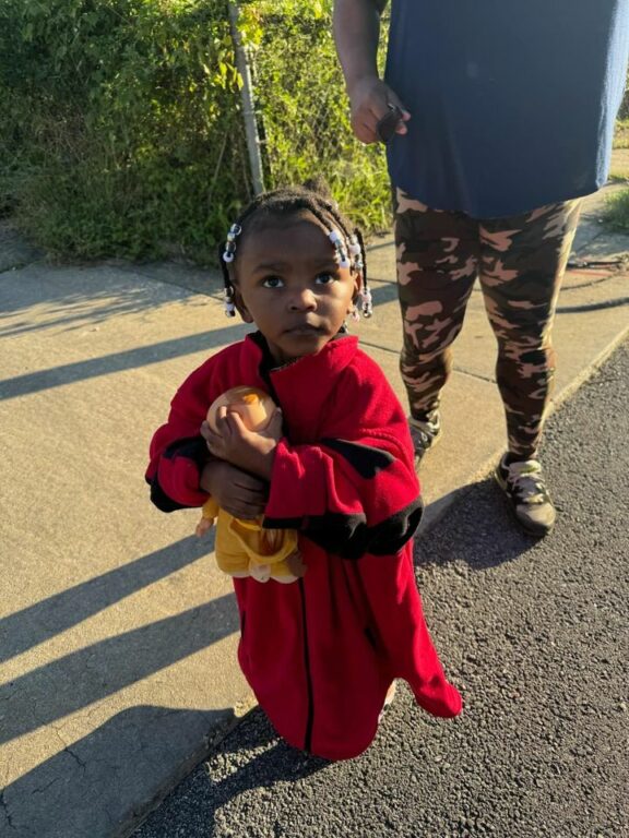 Child found in Southwest Baltimore; police seek help locating guardians