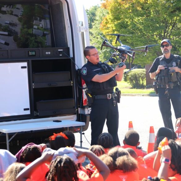 Third graders visit newport news police department - photo licensed by shore news network.
