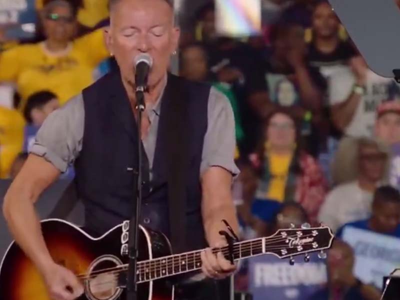 Watch: Bruce Springsteen Completely Butchers Bruce Springsteen's 'Dancing in the Dark'
