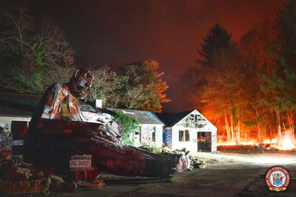 New Jersey State Police seek tips in suspicious brush fire near ‘Big Rusty’ monument