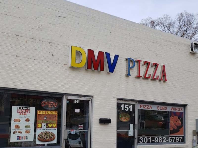Greenbelt police seek suspect in attempted armed robbery at pizza shop