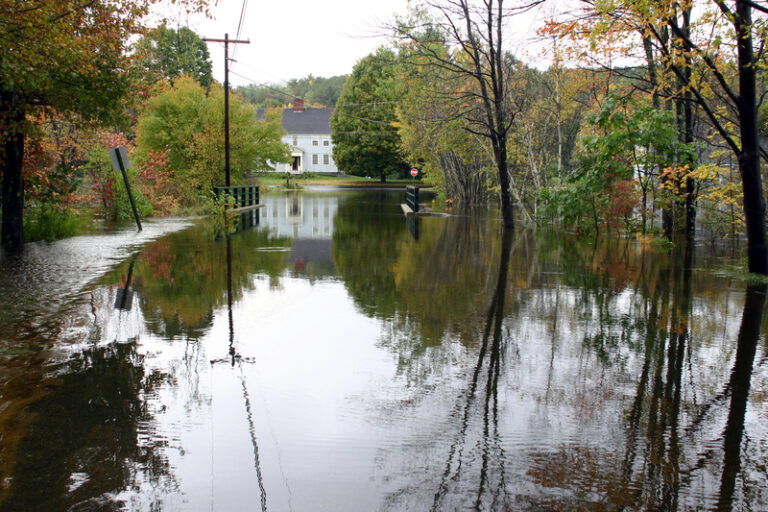 Morning traffic slows across new jersey with flooding, crashes, and delays - photo licensed by shore news network.
