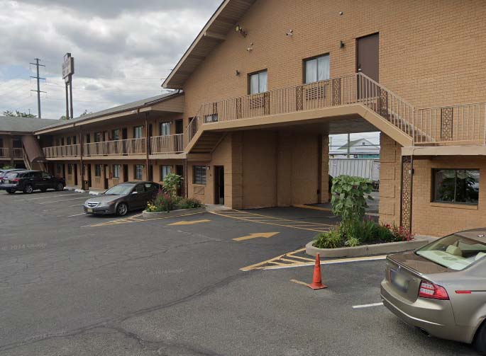New Jersey Cops Shoot Dogs, Each Other Attempting to Stop Mauling of 10-Year-Old Boy Inside Motel Room