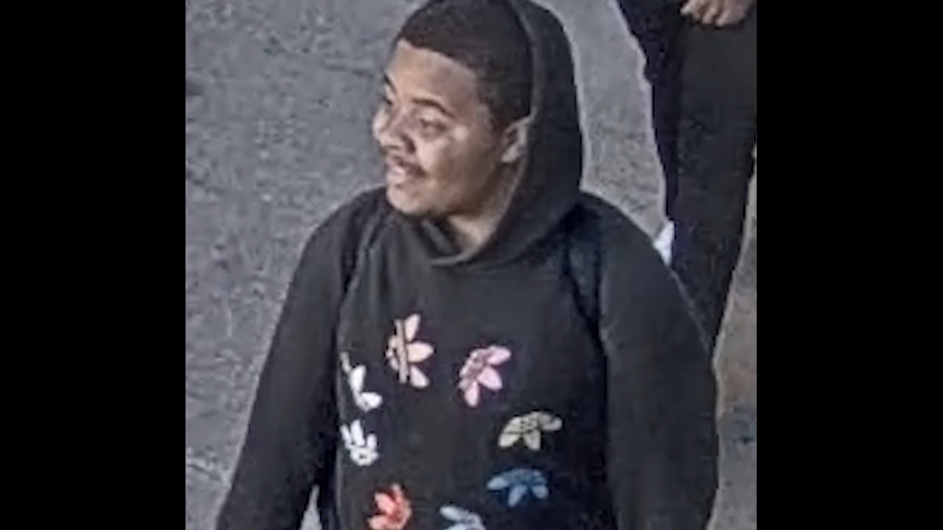 D.C. police hunt for suspects in brazen robbery on 19th Street